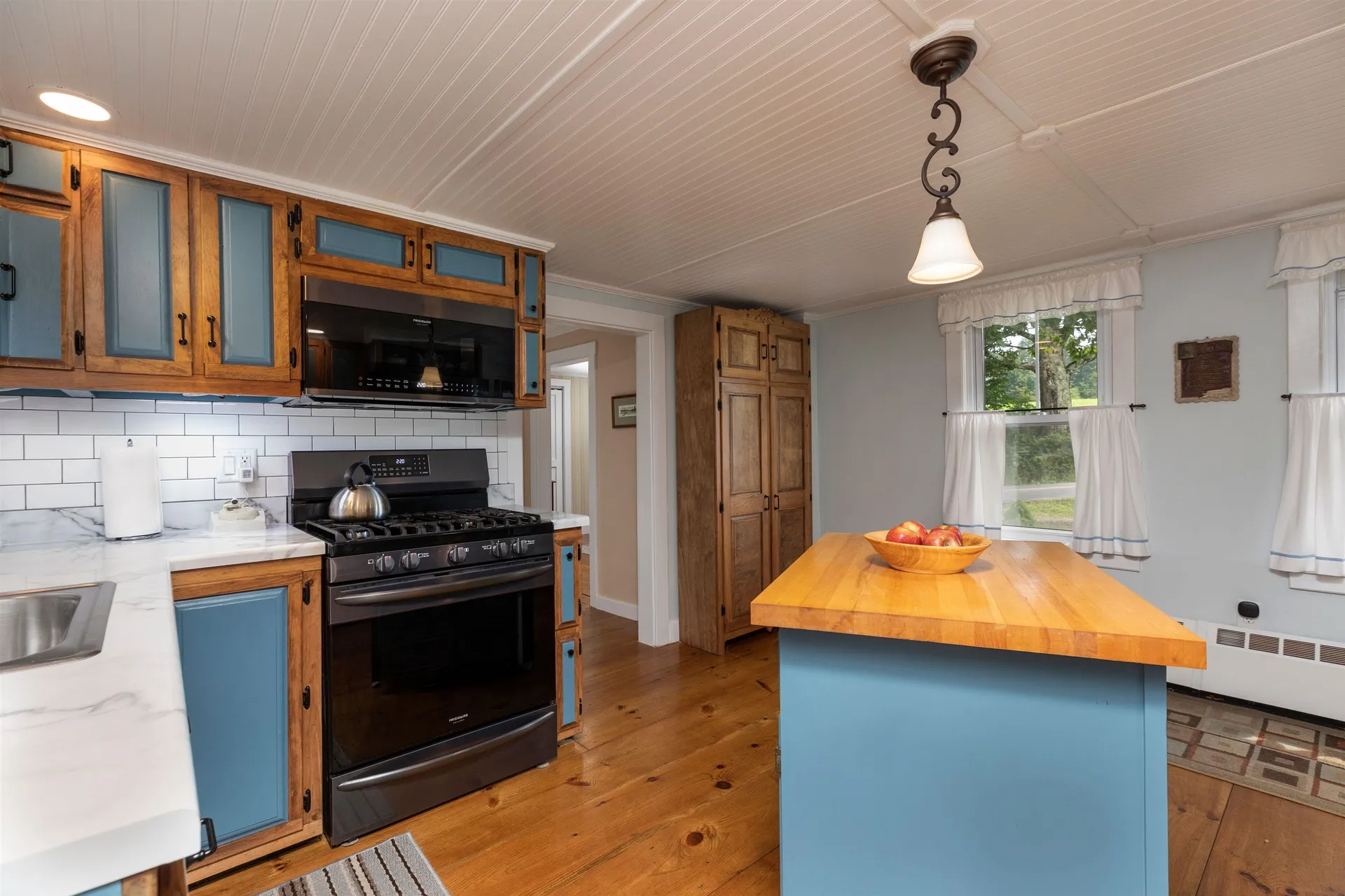 432 South Road Bradford VT 05033