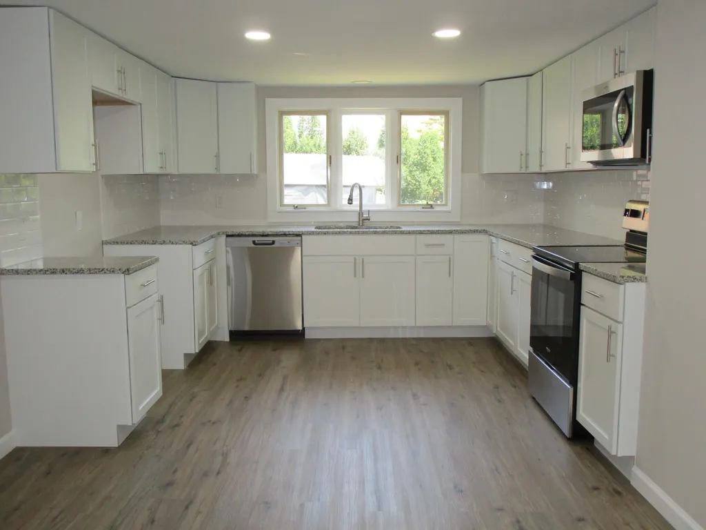 239 Broad Street Nashua NH 03063