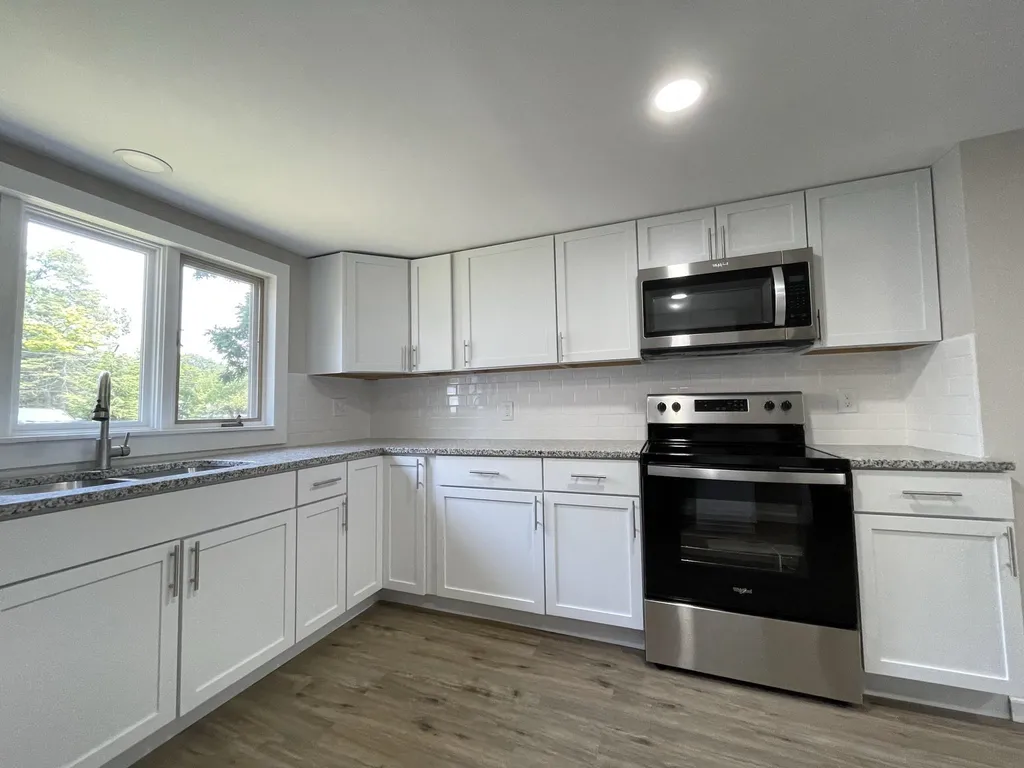 239 Broad Street Nashua NH 03063