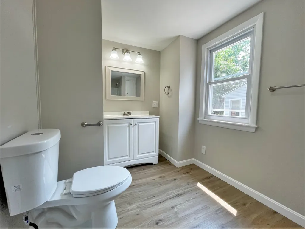 239 Broad Street Nashua NH 03063