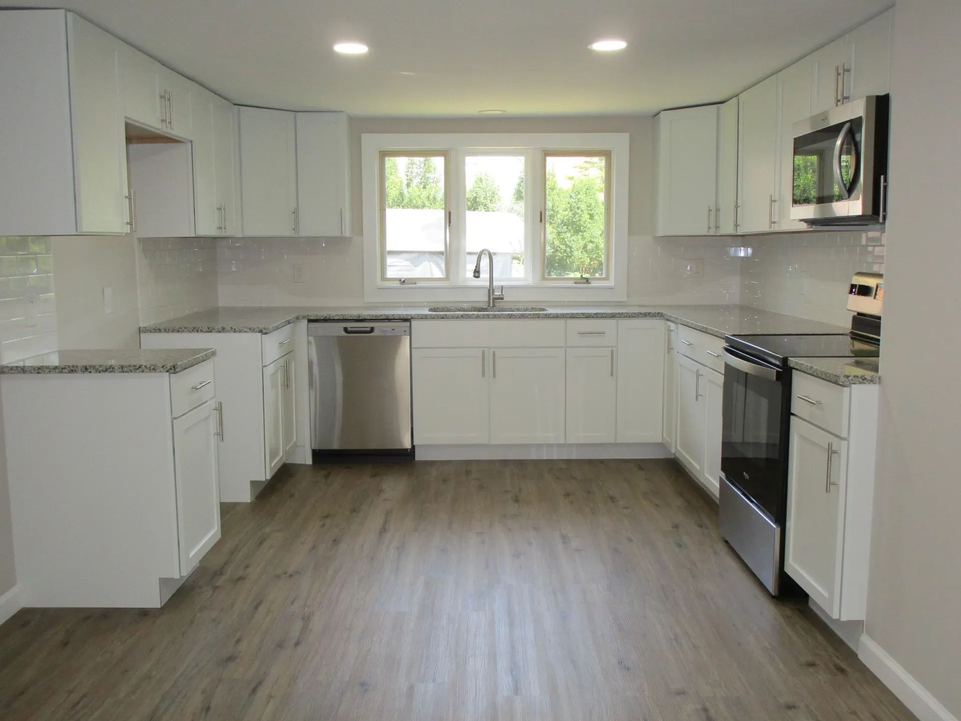 239 Broad Street Nashua NH 03063