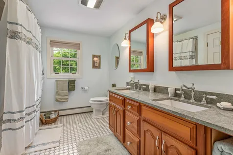4 Partridge Hill Road Newfields NH 03856