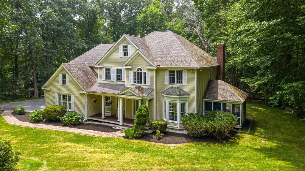 61 Gale Road Hampton NH 03842
