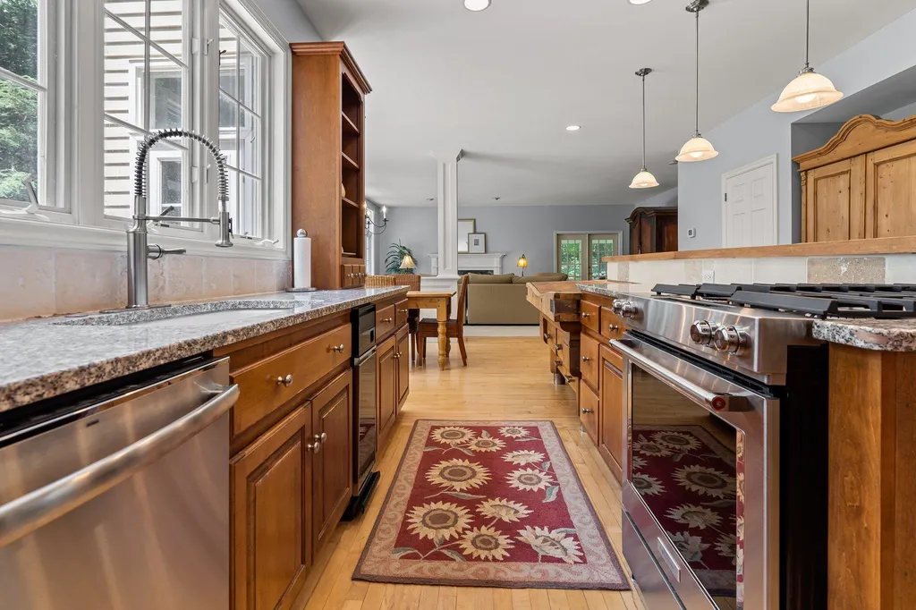 61 Gale Road Hampton NH 03842