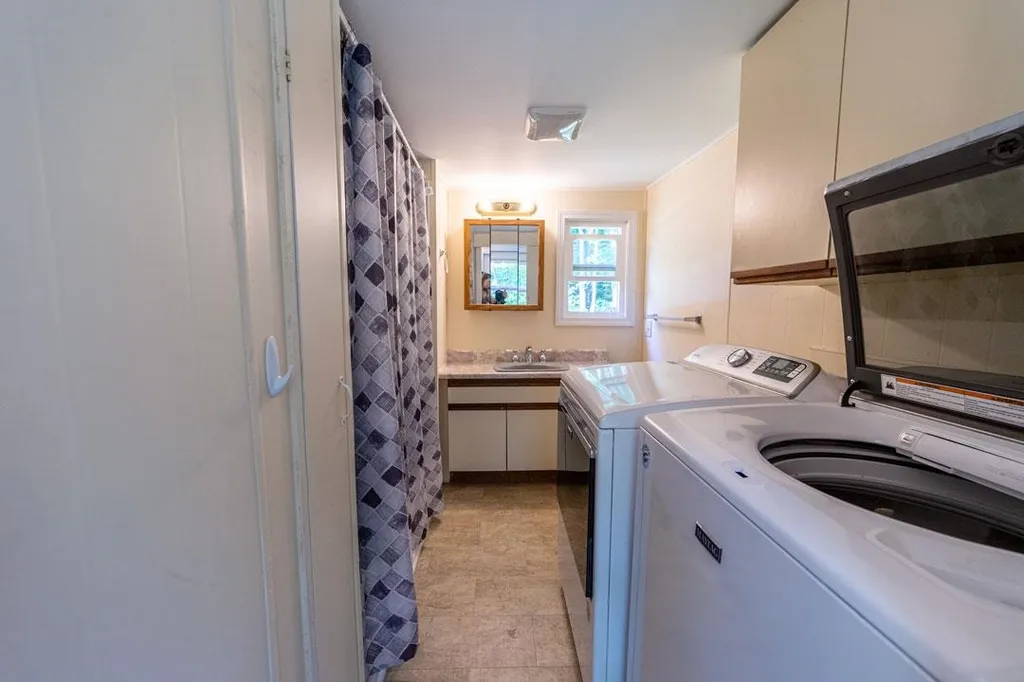 368 North Road Danbury NH 03230