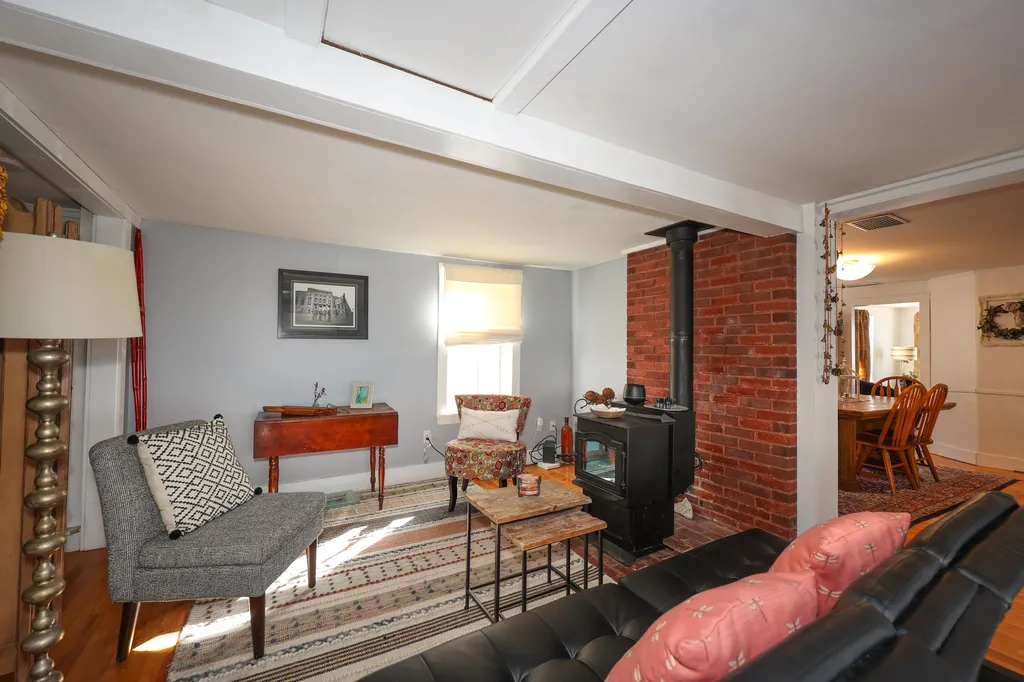 57 Union Street Peterborough NH 03458