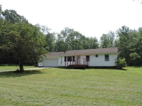 17 Sunshine Avenue Newport NH 03773