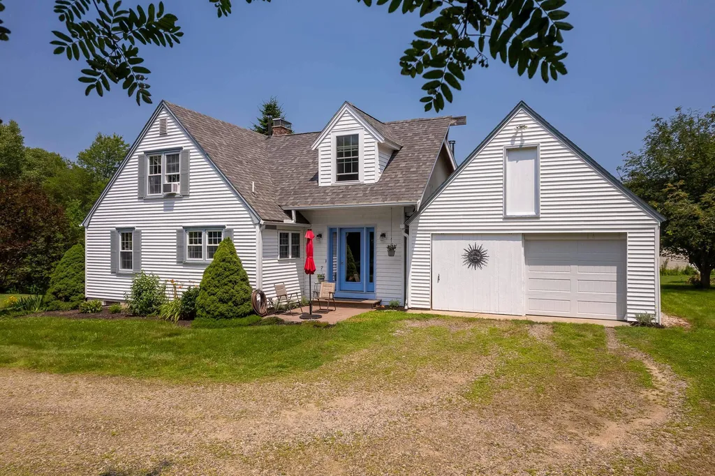 38 Woodside Meadow Road York ME 03909