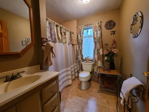 17 Stoney Brook Road Newbury NH 03255