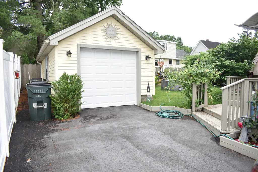 111 Wilmot Street Manchester NH 03103