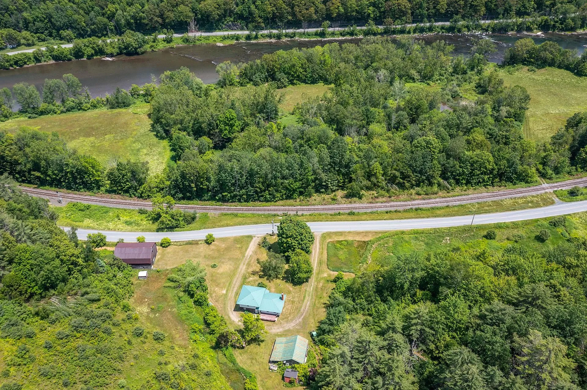 3158 Old River Road Hartford VT 05001