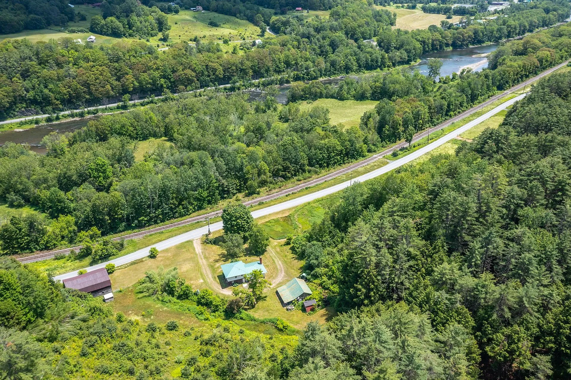 3158 Old River Road Hartford VT 05001