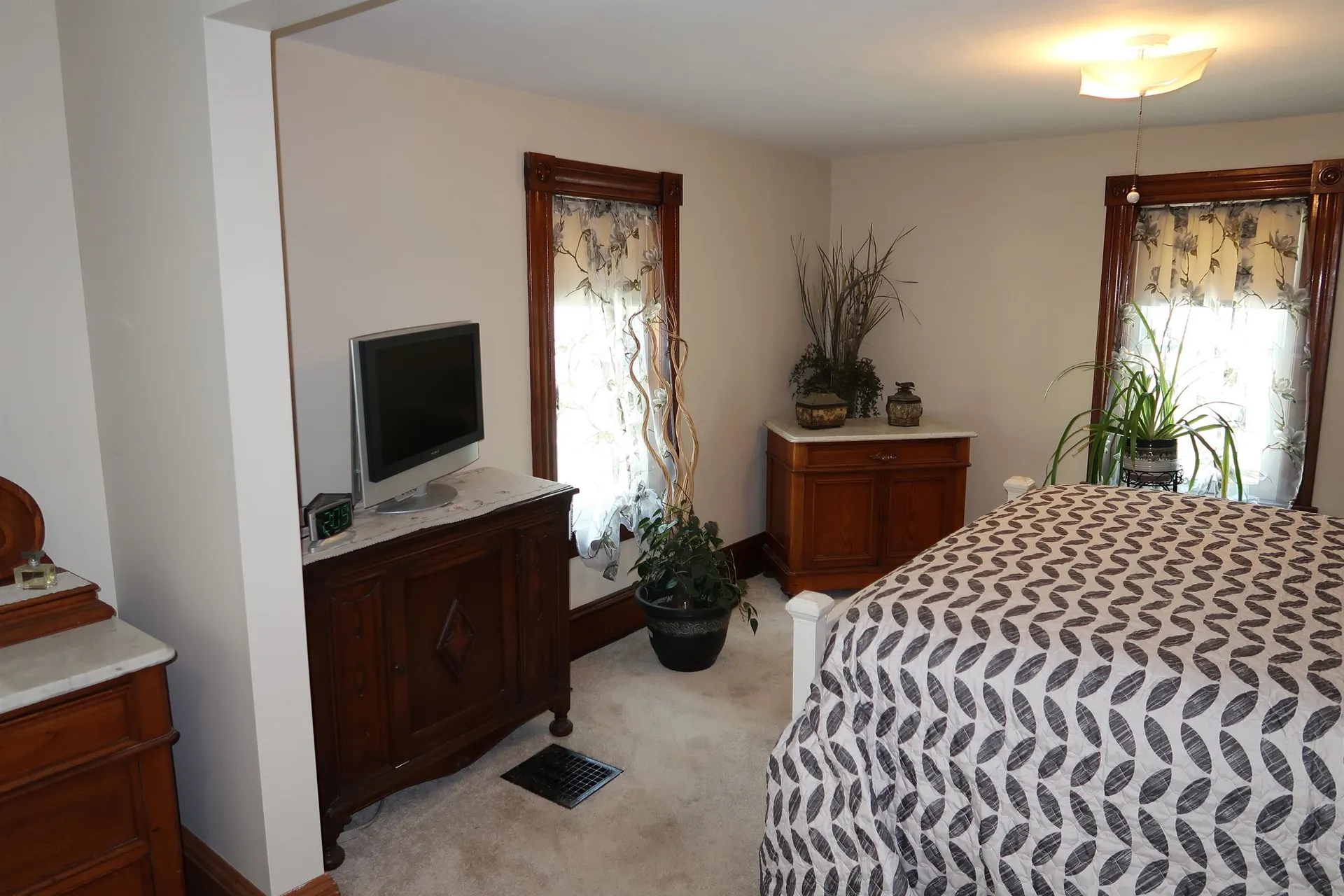 9 Jay Street Montpelier VT 05602