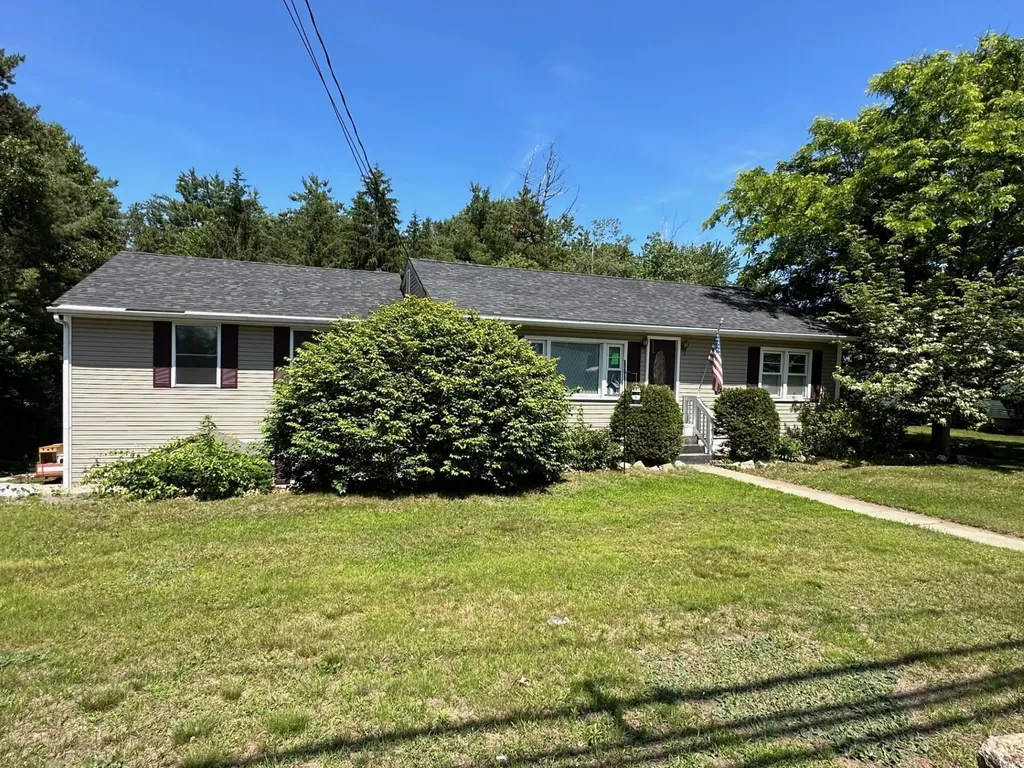 923 Goffstown Road Manchester NH 03102