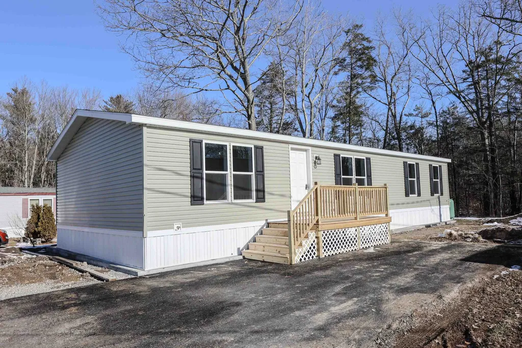 23 Juniper Street Exeter NH 03833