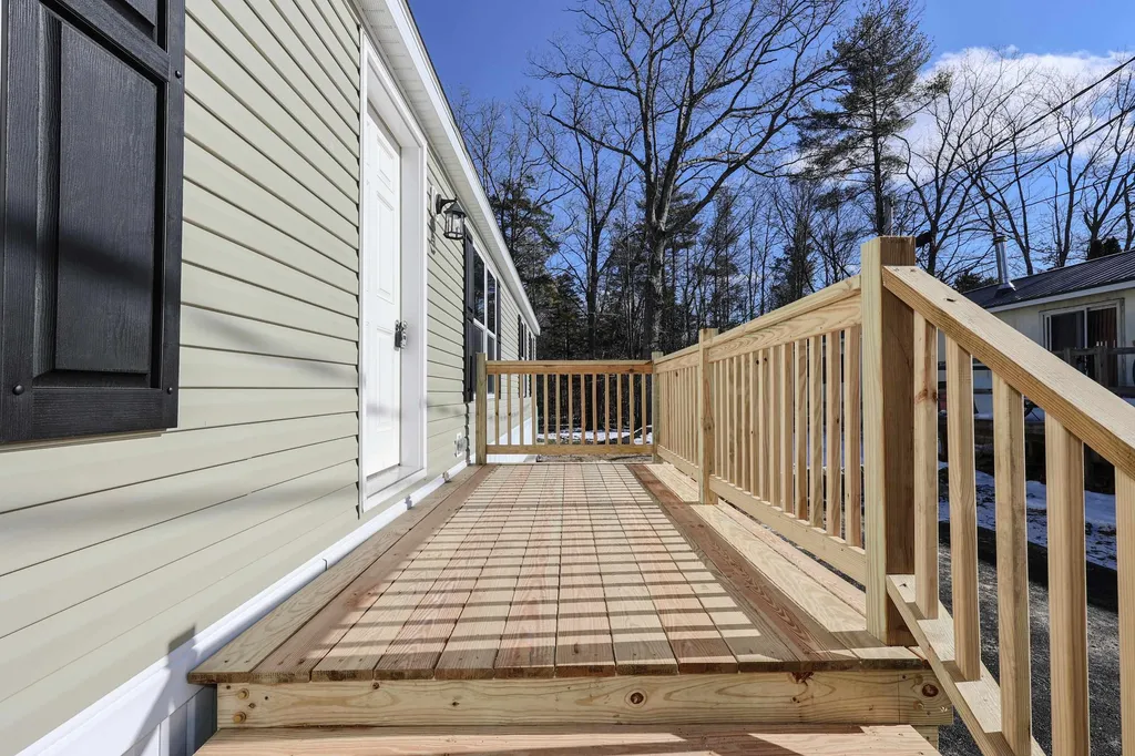 23 Juniper Street Exeter NH 03833