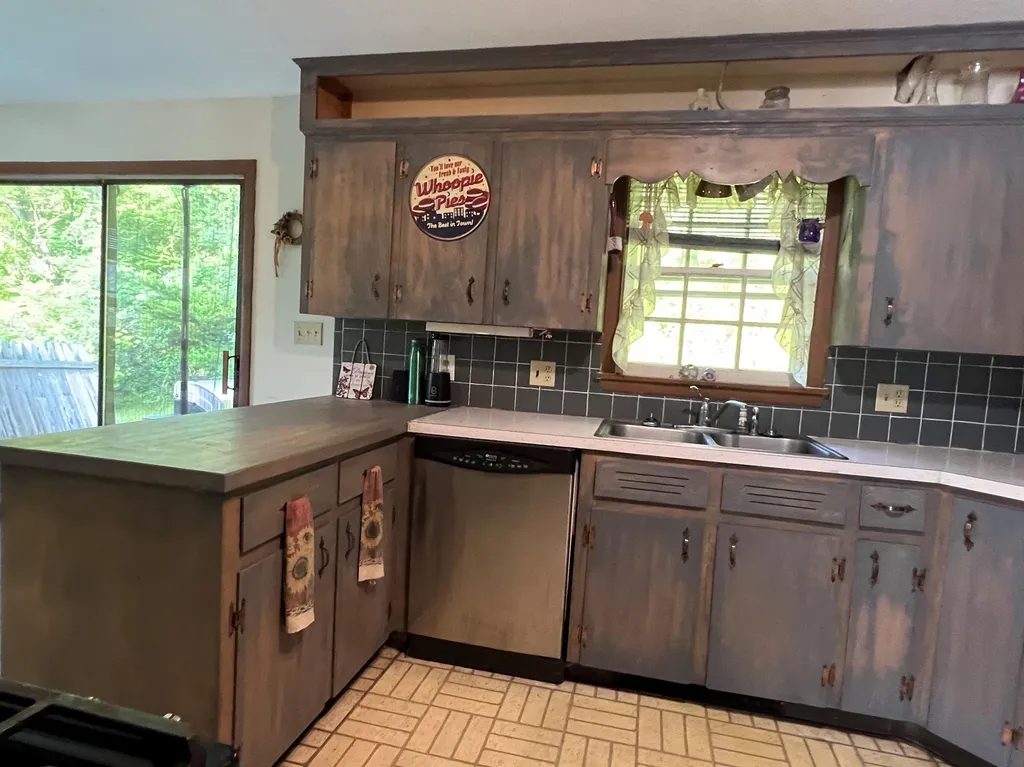 84 Michael Avenue Charlestown NH 03603