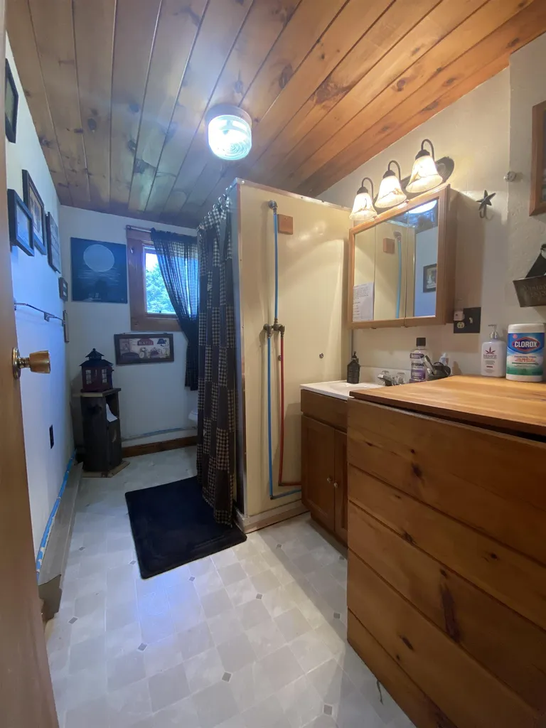 42 Pumphouse North Lane Alburgh VT 05440