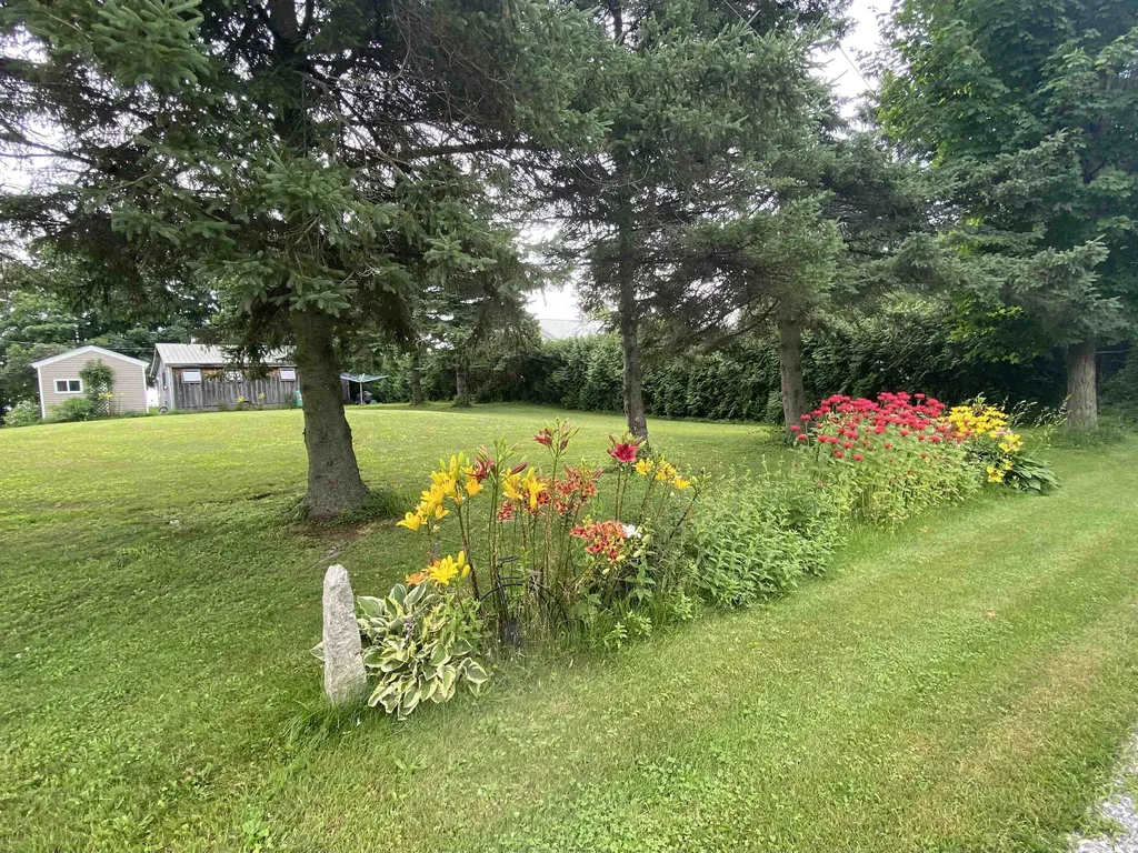 42 Pumphouse North Lane Alburgh VT 05440