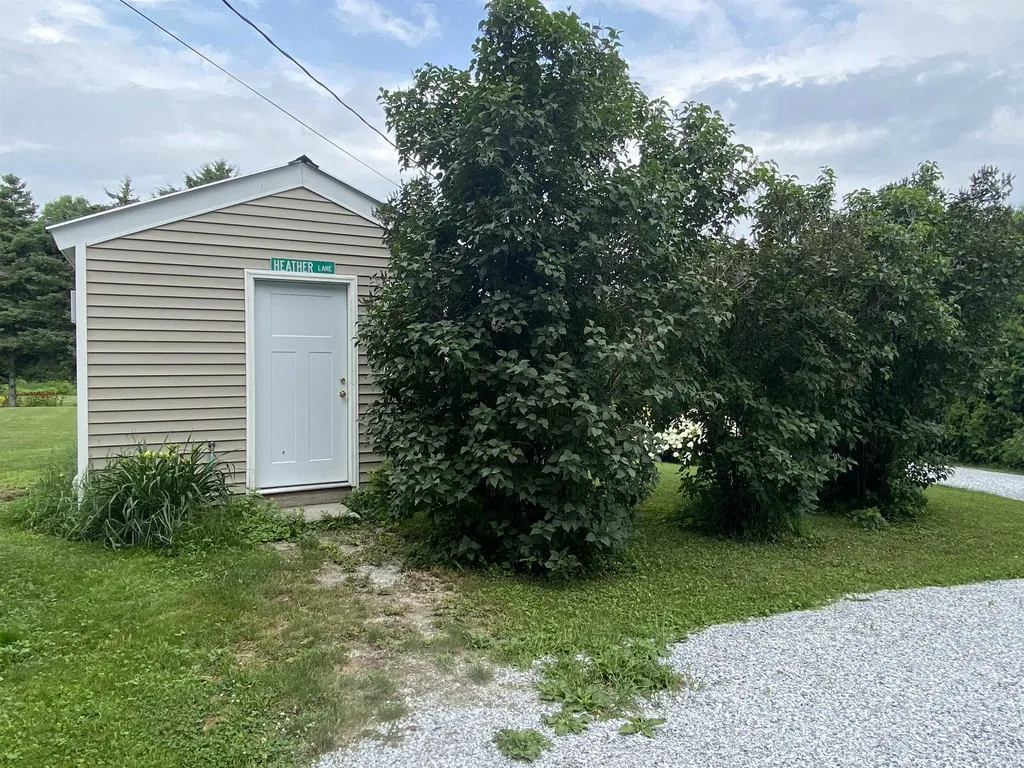 42 Pumphouse North Lane Alburgh VT 05440