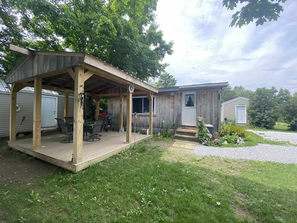 42 Pumphouse North Lane Alburgh VT 05440