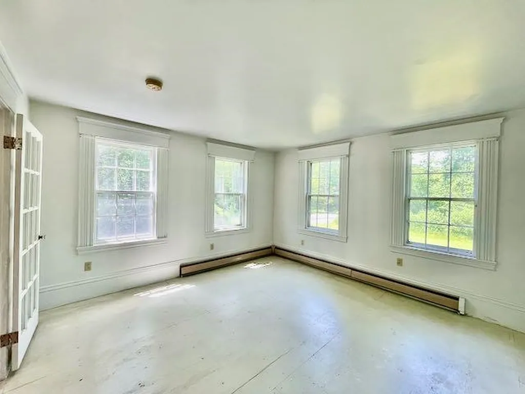 661 Green Mountain Road Effingham NH 03882