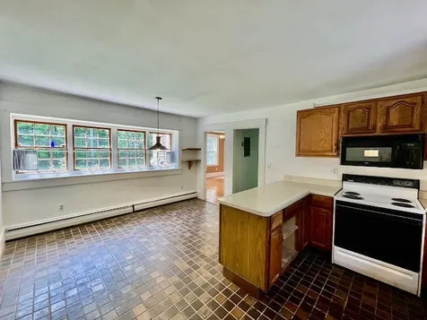 661 Green Mountain Road Effingham NH 03882