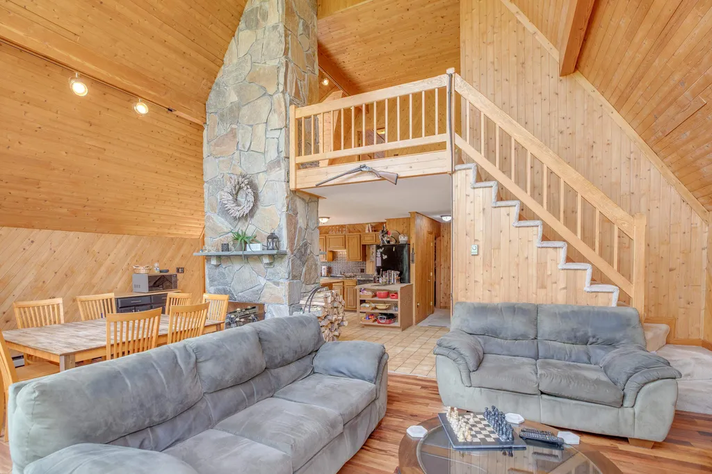 62 Sunset Paradise Road Jefferson NH 03583
