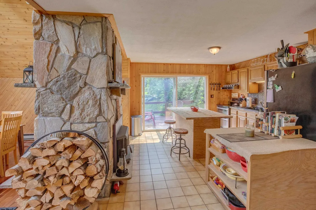 62 Sunset Paradise Road Jefferson NH 03583