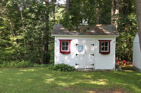 4 Nixon Street Epsom NH 03234