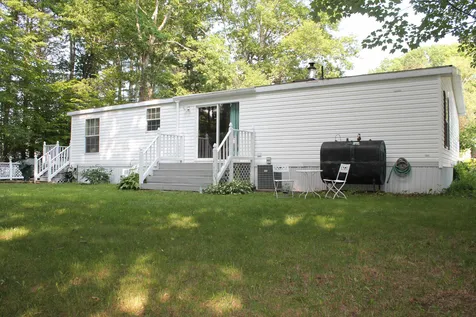 4 Nixon Street Epsom NH 03234