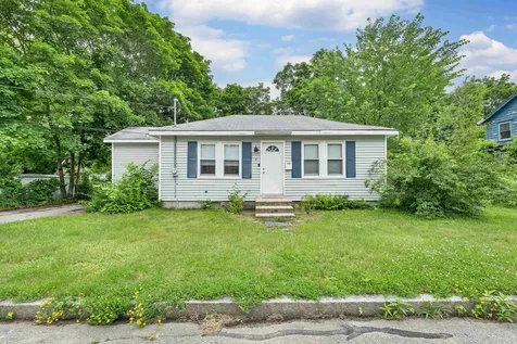 2 Warren Street Rochester NH 03868