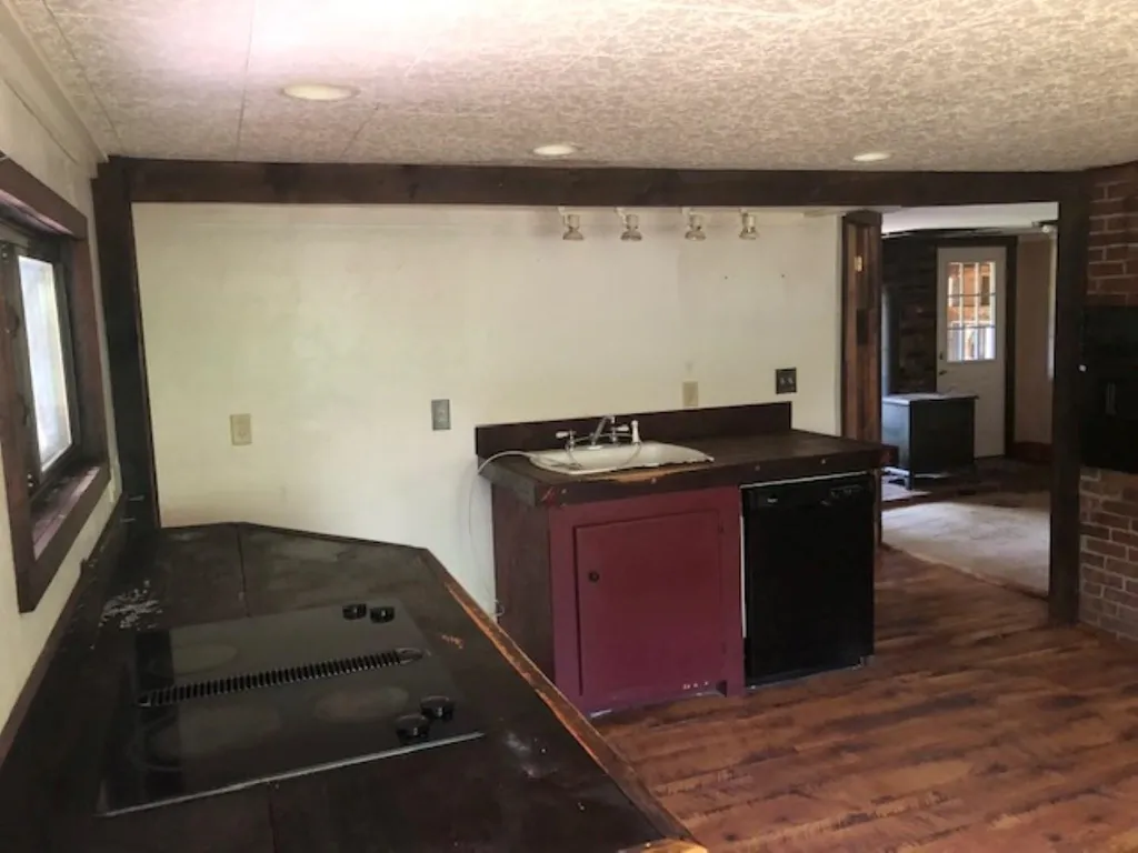 25 Charles Street Keene NH 03431