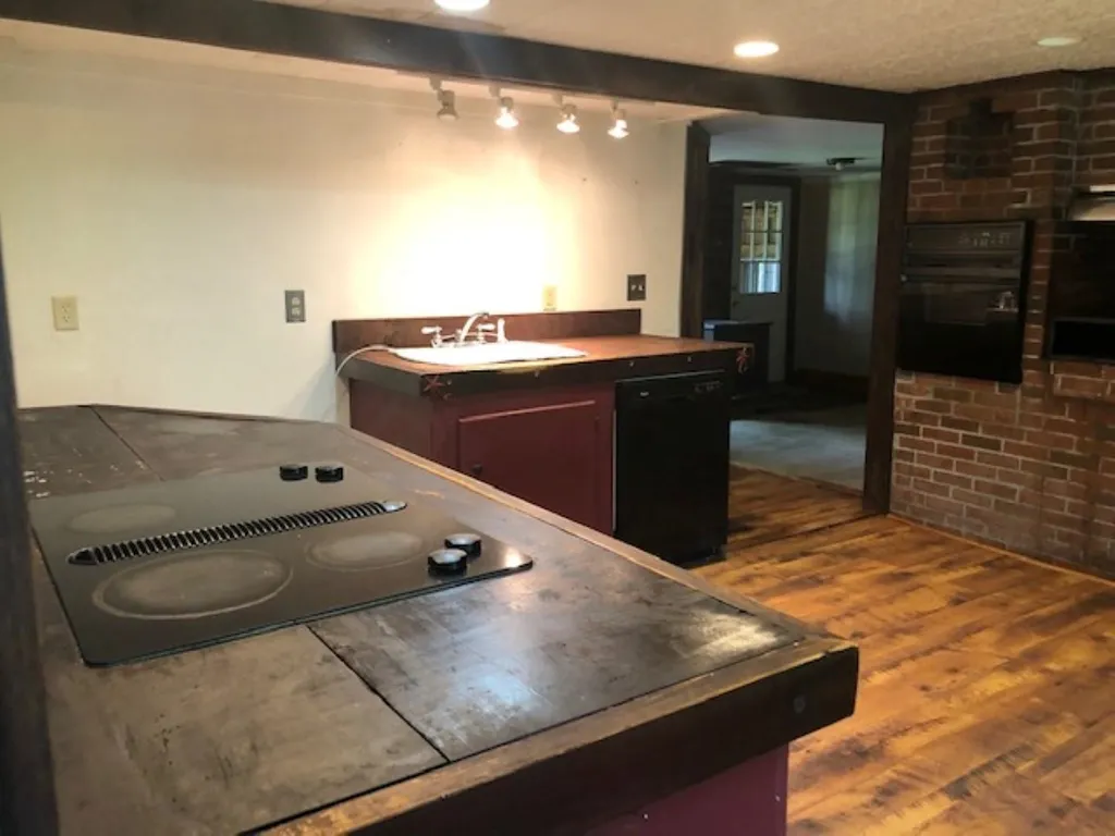 25 Charles Street Keene NH 03431