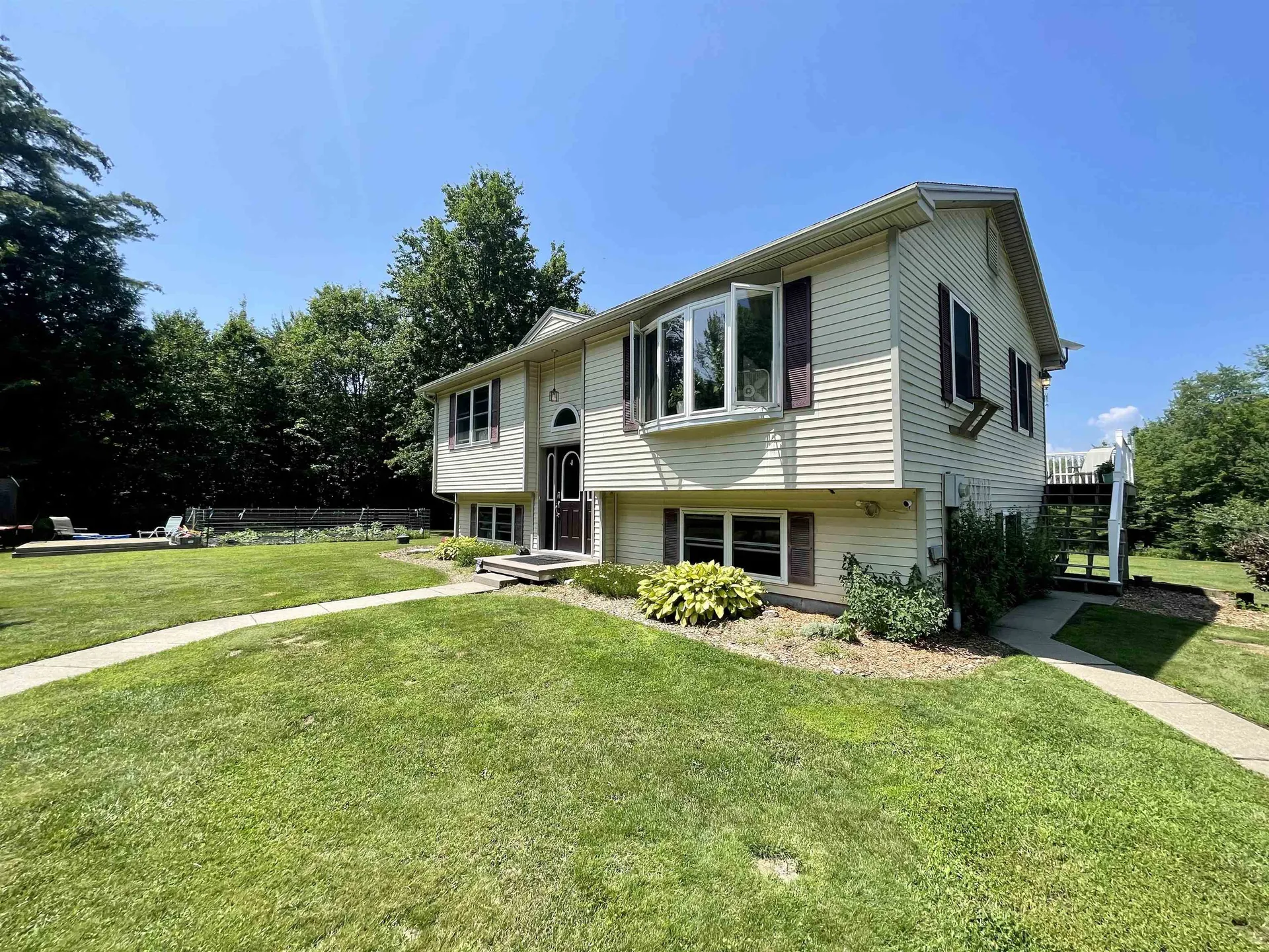 64 Arron Road Piermont NH 03779