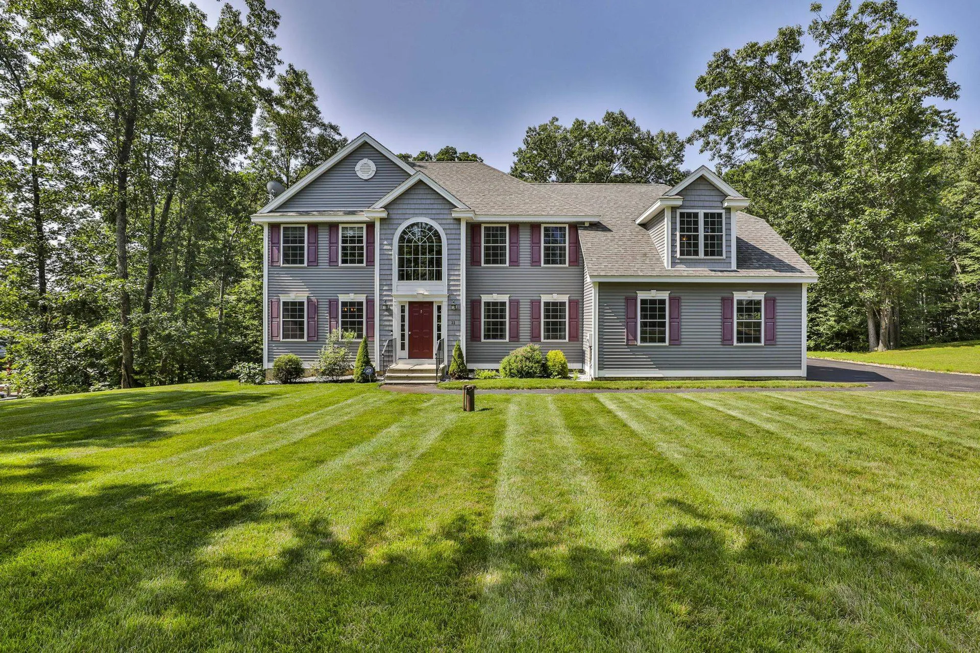 11 Saddle Hill Drive Auburn NH 03032