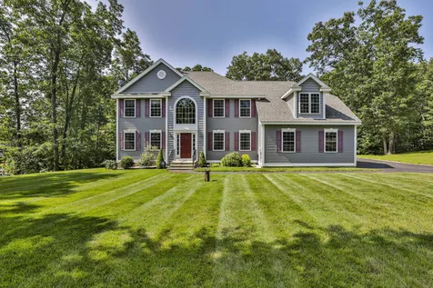11 Saddle Hill Drive Auburn NH 03032