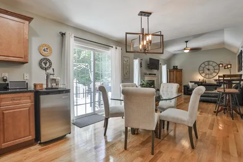 11 Saddle Hill Drive Auburn NH 03032