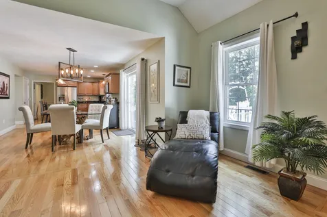 11 Saddle Hill Drive Auburn NH 03032