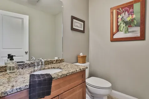 11 Saddle Hill Drive Auburn NH 03032