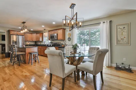 11 Saddle Hill Drive Auburn NH 03032