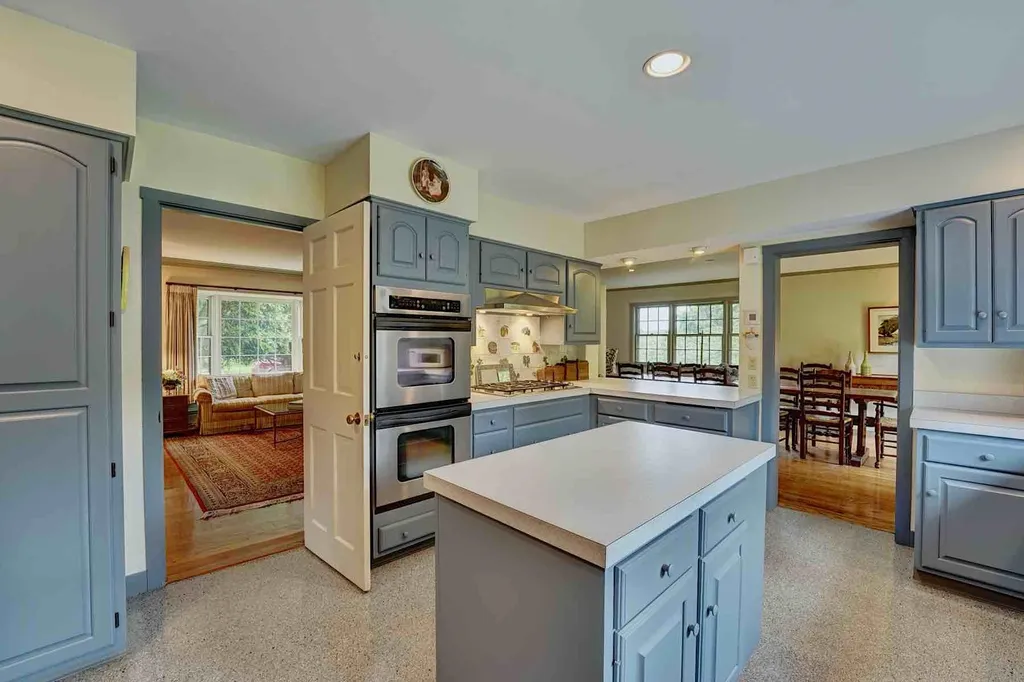 15 Fairway Drive Rye NH 03871