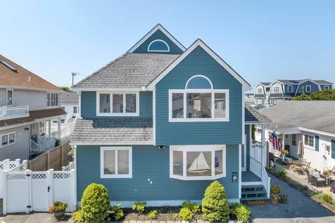 68 Pembroke Street Seabrook NH 03874