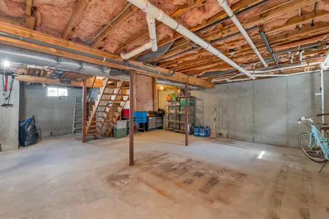 68 Pembroke Street Seabrook NH 03874