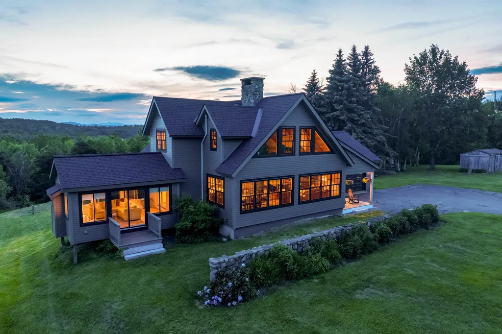 513 Belknap Mountain Road Gilford NH 03249