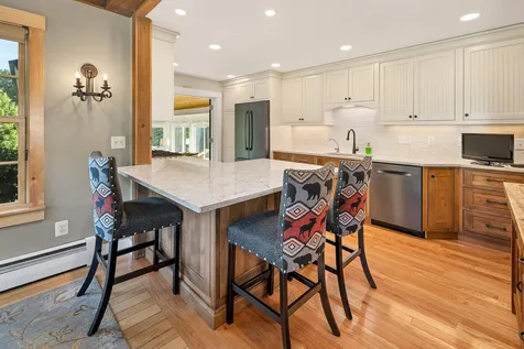 513 Belknap Mountain Road Gilford NH 03249