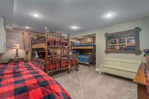 513 Belknap Mountain Road Gilford NH 03249