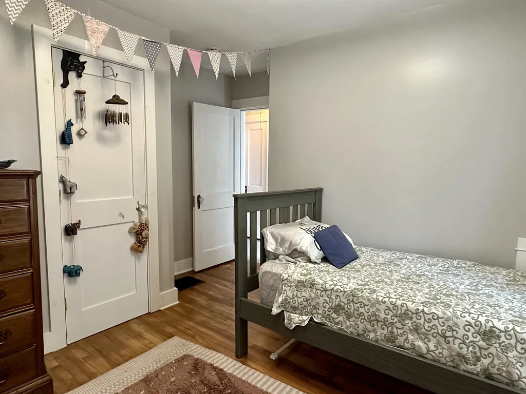 19 Hartford Street Claremont NH 03743