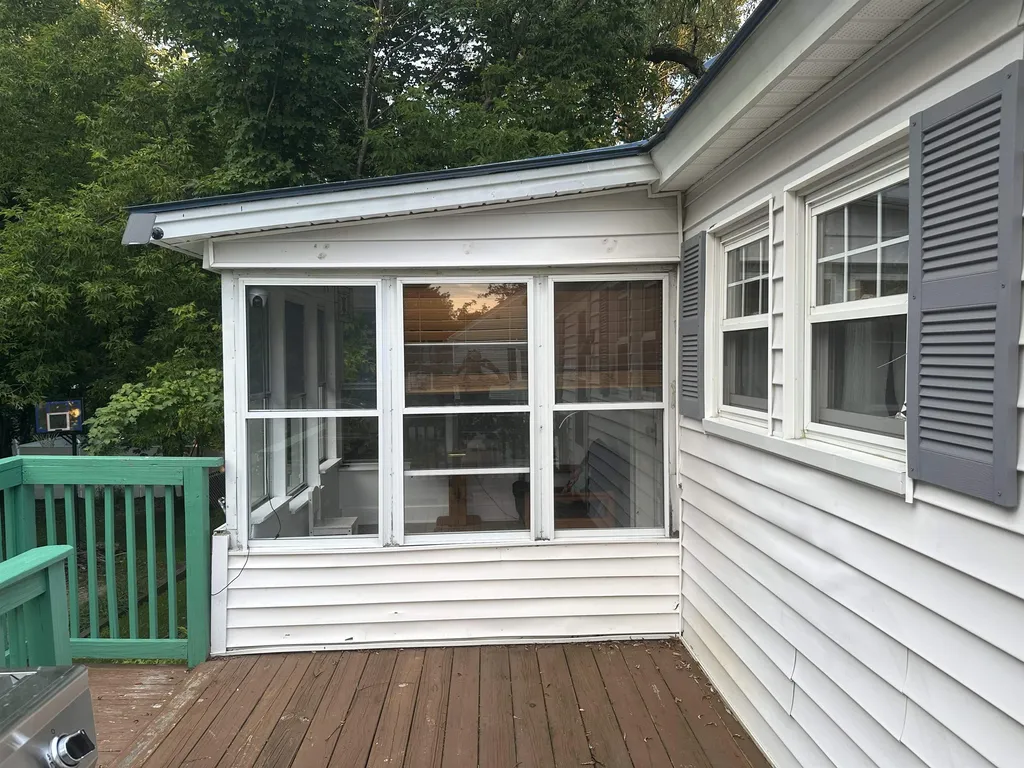 19 Hartford Street Claremont NH 03743