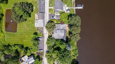 271 Stark Lane Manchester NH 03102
